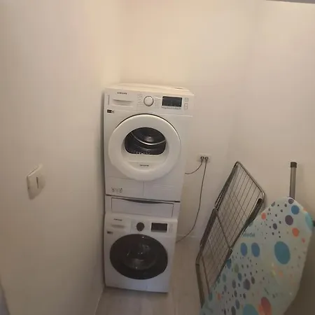 דירה One-bedroom In Center *