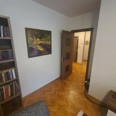 דירה One-bedroom In Center