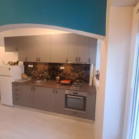דירה One-bedroom In Center